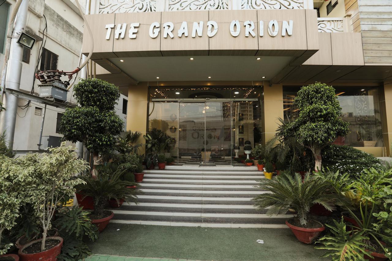 The Grand Orion Hotel Chinhat Esterno foto